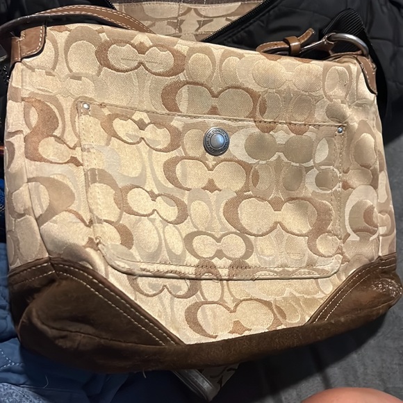 Authentic coach purse - Picture 2 of 4